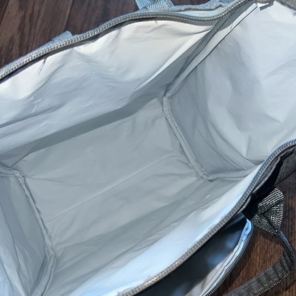 Diaper bag - Picture 7 of 8